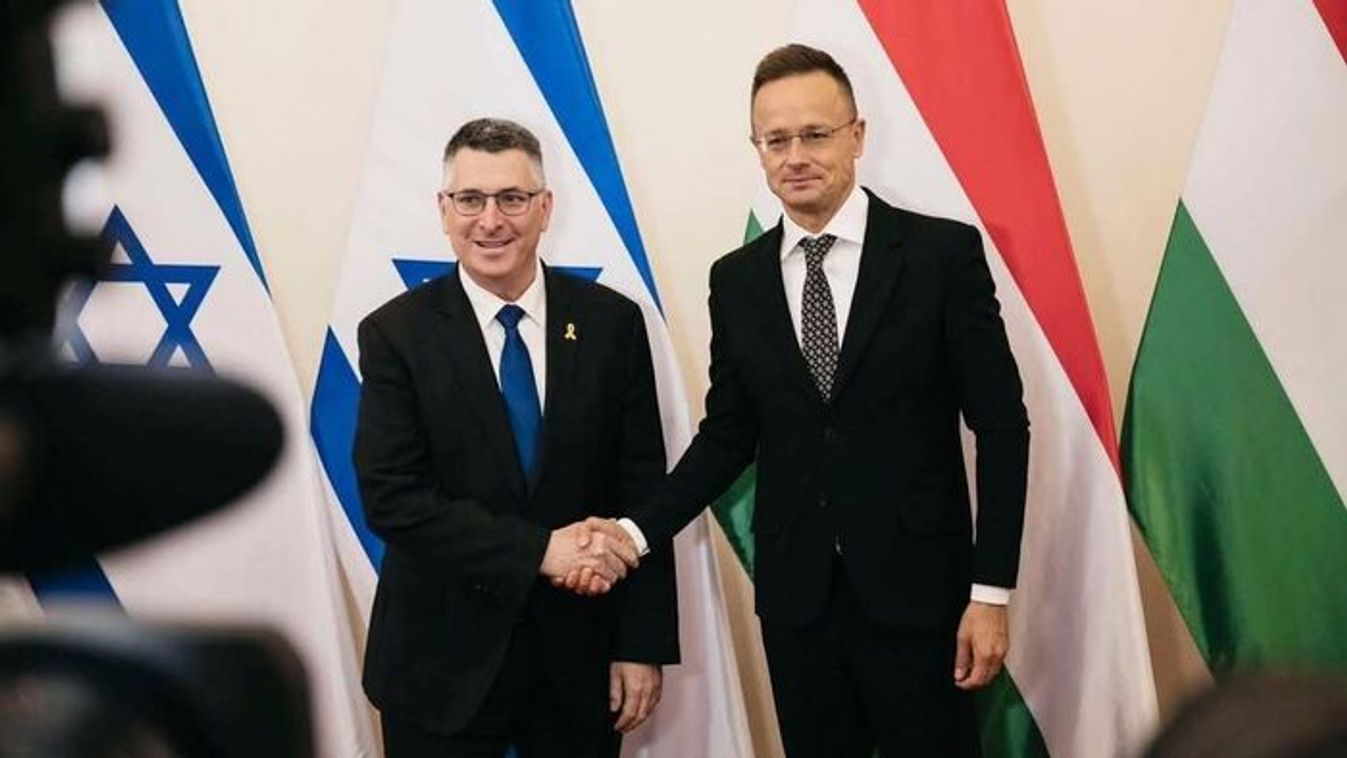 Hungarian Minister of Foreign Affairs and Trade Peter Szijjarto and Israeli Foreign Minister Gideon Sa’ar (Source: Facebook) 