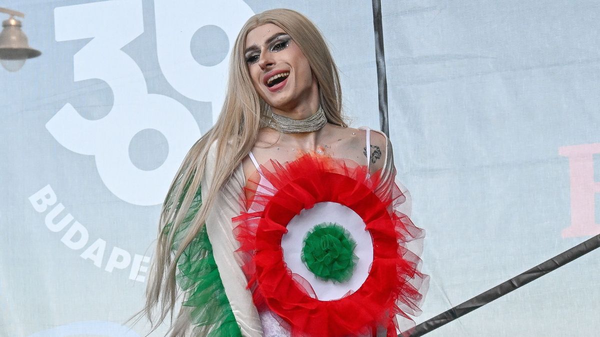 Nyomozás indulhat a pride-on előadott botrányos drag queen show miatt