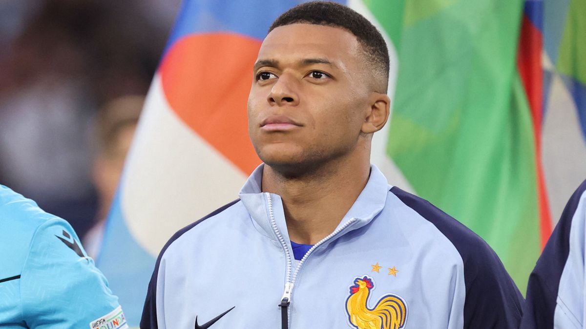 Kylian Mbappé a francia válogatott erőssége, de most újabb hibát követett el. 