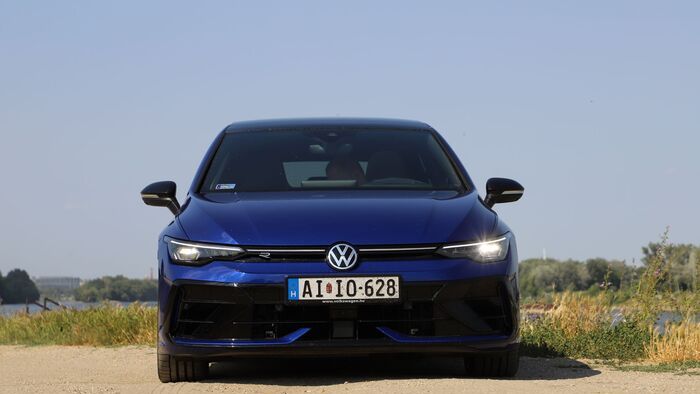 Volkswagen Golf R