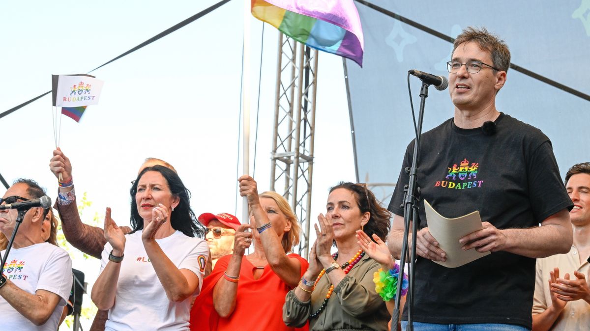 Csak úgy kell táncolni, ahogy Ursula és Weber fütyül, és jár is a taps