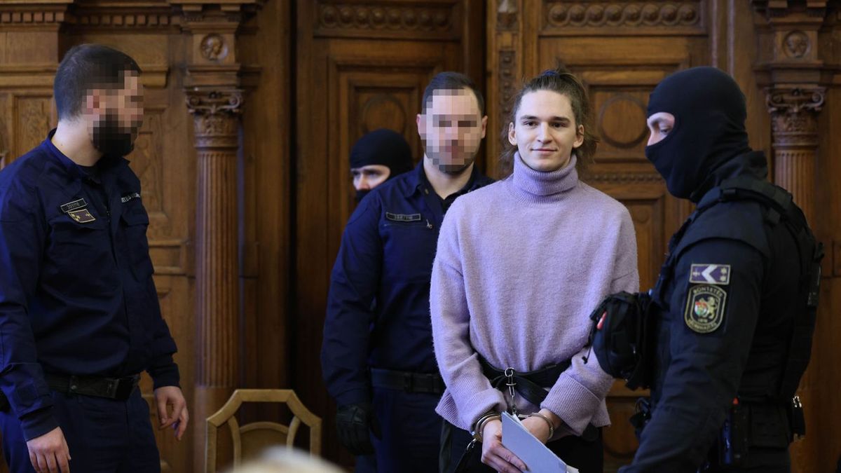 A börtönkórház sem jött be, feladta a nembináris antifa