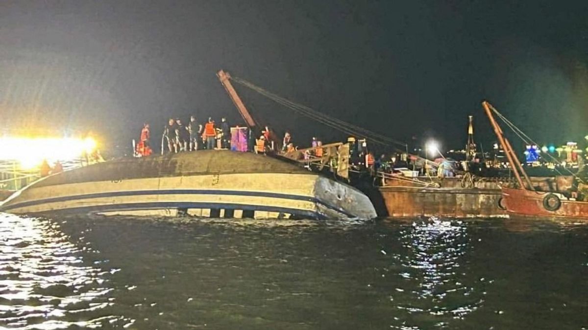Hajószerencsétlenségben többen meghaltak a vietnámi Ha Long-öbölben