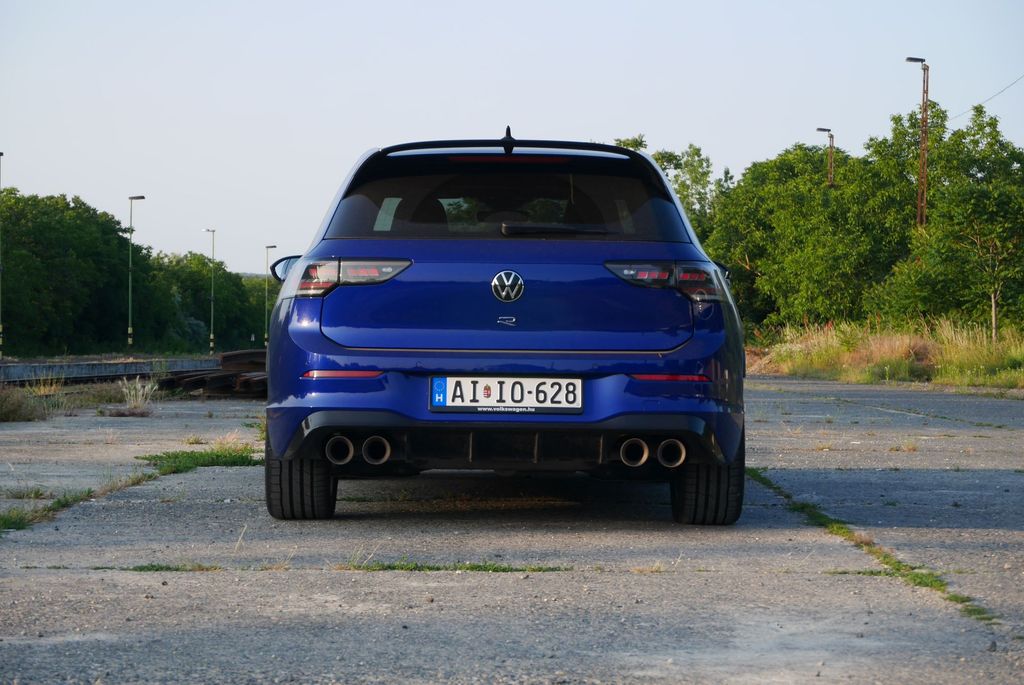 Volkswagen Golf R
