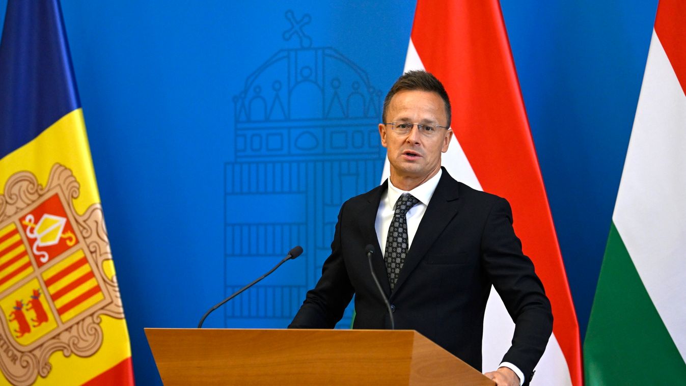 Szijjártó Péter külgazdasági és külügyminiszter az Imma Tor Faus andorrai külügyminiszterrel a megbeszélésük után tartott közös sajtótájékoztatón a Külgazdasági és Külügyminisztériumban 2025. július 22-én (Fotó: MTI/Purger Tamás)