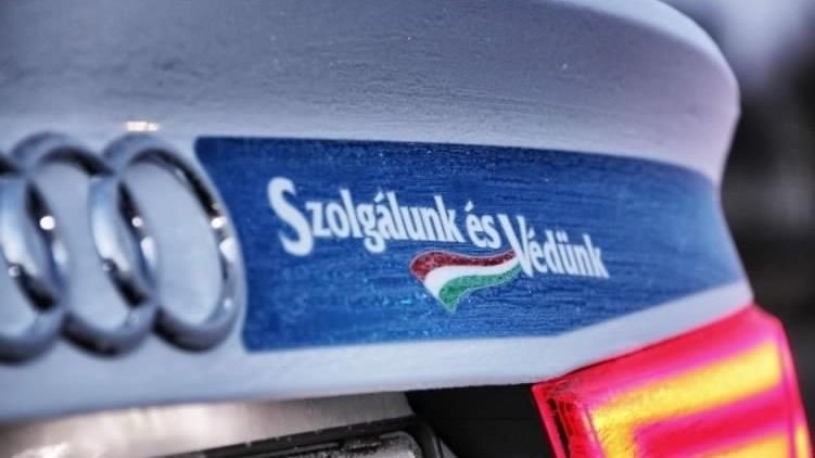 rendőrautó
Police.hu