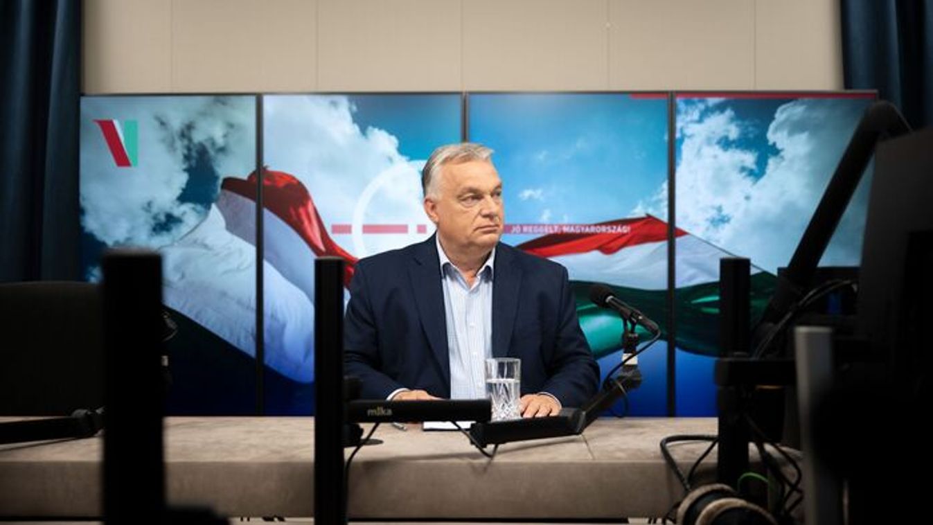 The secret to the Hungarian prime minister's success is that he always stands with the people, says the PM’s political director (Photo: MTI/Prime Minister’s Press Office/Vivien Cher Benko)