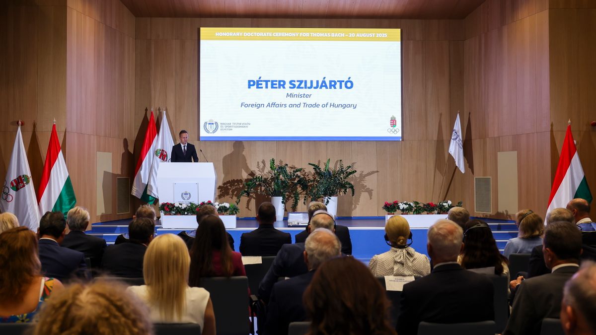 Szijjártó Péter