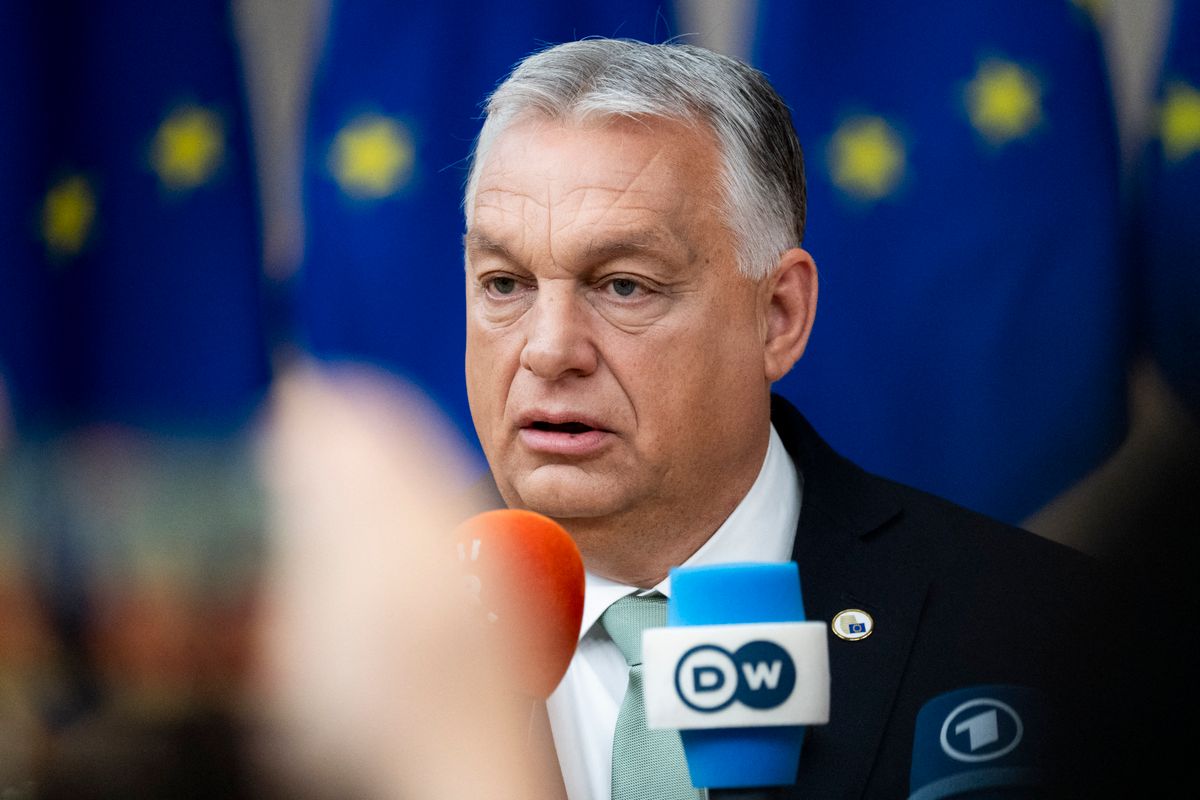Orbán Viktor szavaival ért egyet Artem Dmitruk ukrán képviselő, aki szerint Kijev és Brüsszel mítoszokra építi politikáját az orosz fenyegetésről.