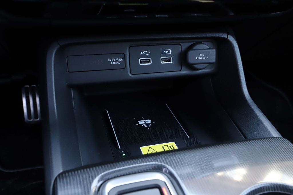 Honda Civic e:HEV - Honda ZR-V e:HEV összehasonlítás