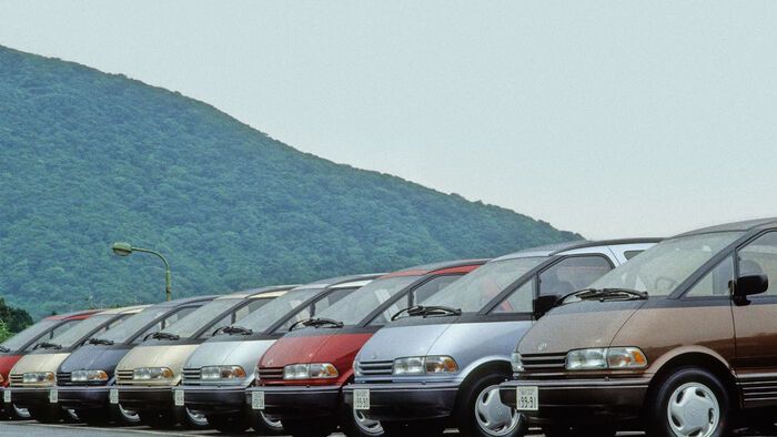 Toyota Previa története