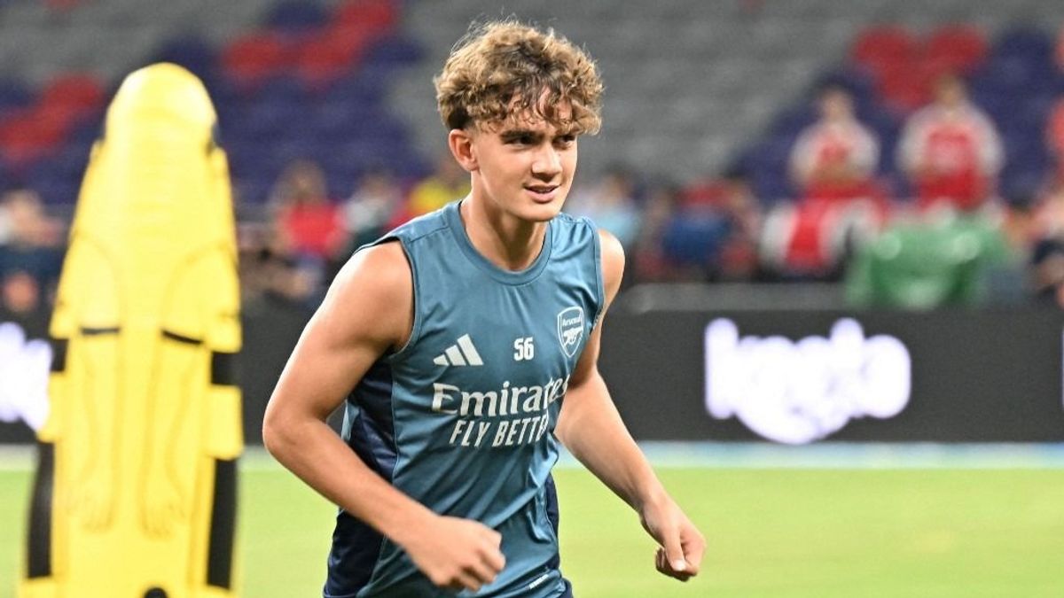 Az Arsenalban bemutatkozó 15 éves gyerek idehaza csak a mennyei megyeiben rúghatna labdába