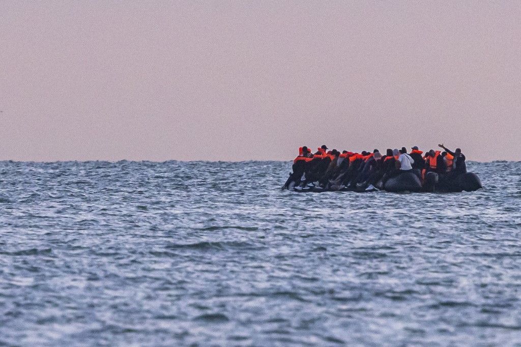 Farage elmondta, hogyan állítaná meg az illegális migráció