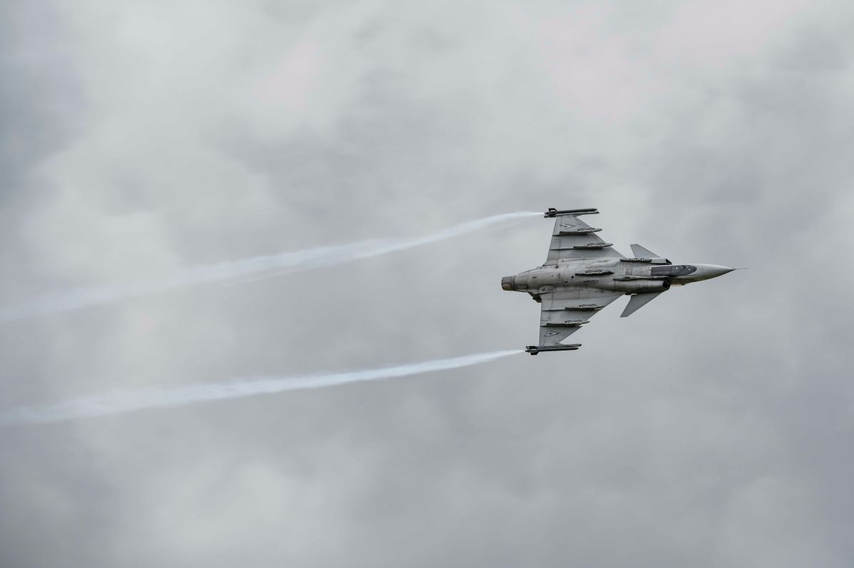 A honvédség egy JAS-39 Gripen típusú vadászrepülőgépe (Fotó: MTI/Bodnár Boglárka)