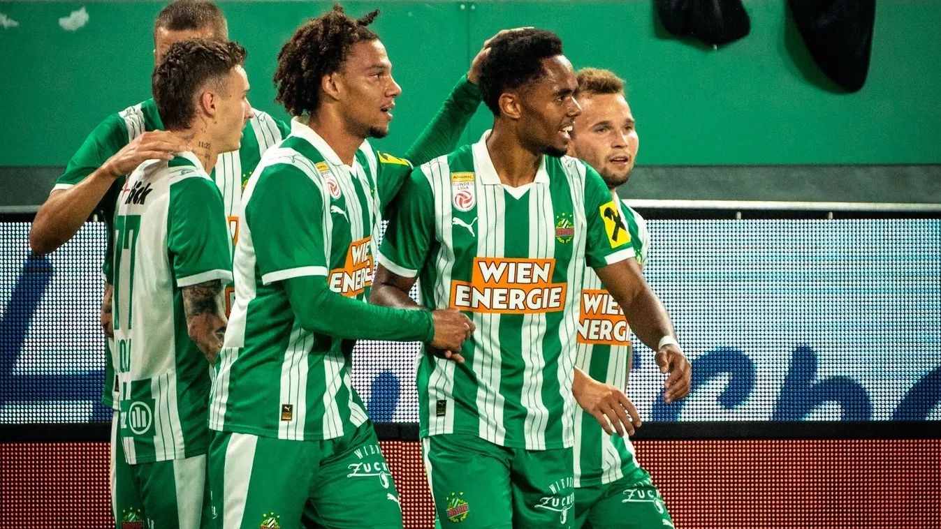 Bolla Bendegúznak (bal szélen) gólpassza után született az első Rapid gól 