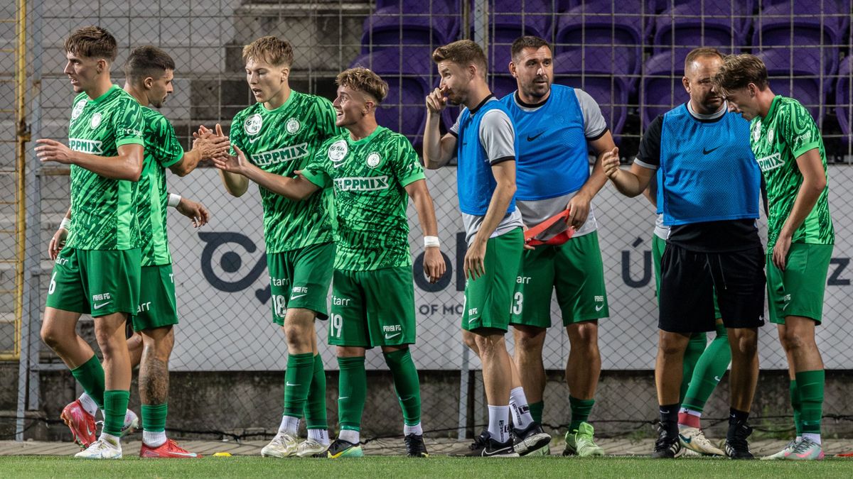 A Paks fiatal tehetségei és a csapat nagy öregjei remek egységet alkotnak a pályán