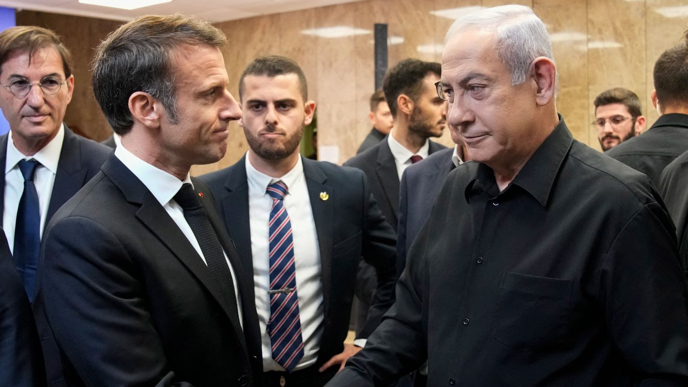 Emmanuel Macron francia elnök és Benjámin Netanjahu izraeli miniszterelnök