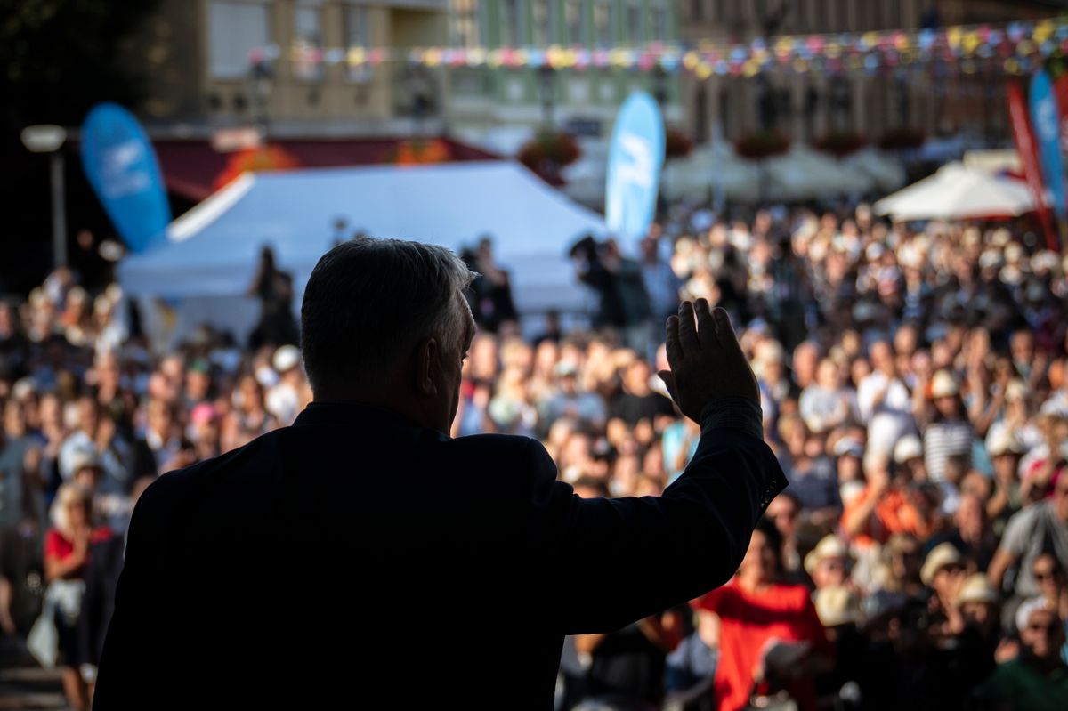 Esztergom, 2025. augusztus 2.
A Miniszterelnöki Kommunikációs Főosztály által közreadott képen Orbán Viktor miniszterelnök Esztergomban, a Mathias Corvinus Collegium (MCC) által szervezett MCC Feszten 2025. augusztus 2-án.
MTI/Miniszterelnöki Kommunikációs Főosztály/Benko Vivien Cher