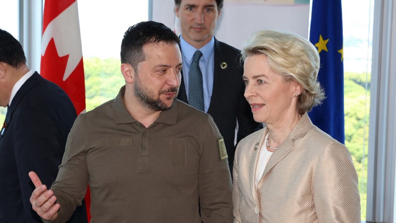 Volodimir Zelenszkij és Ursula von der Leyen (Fotó: AFP)