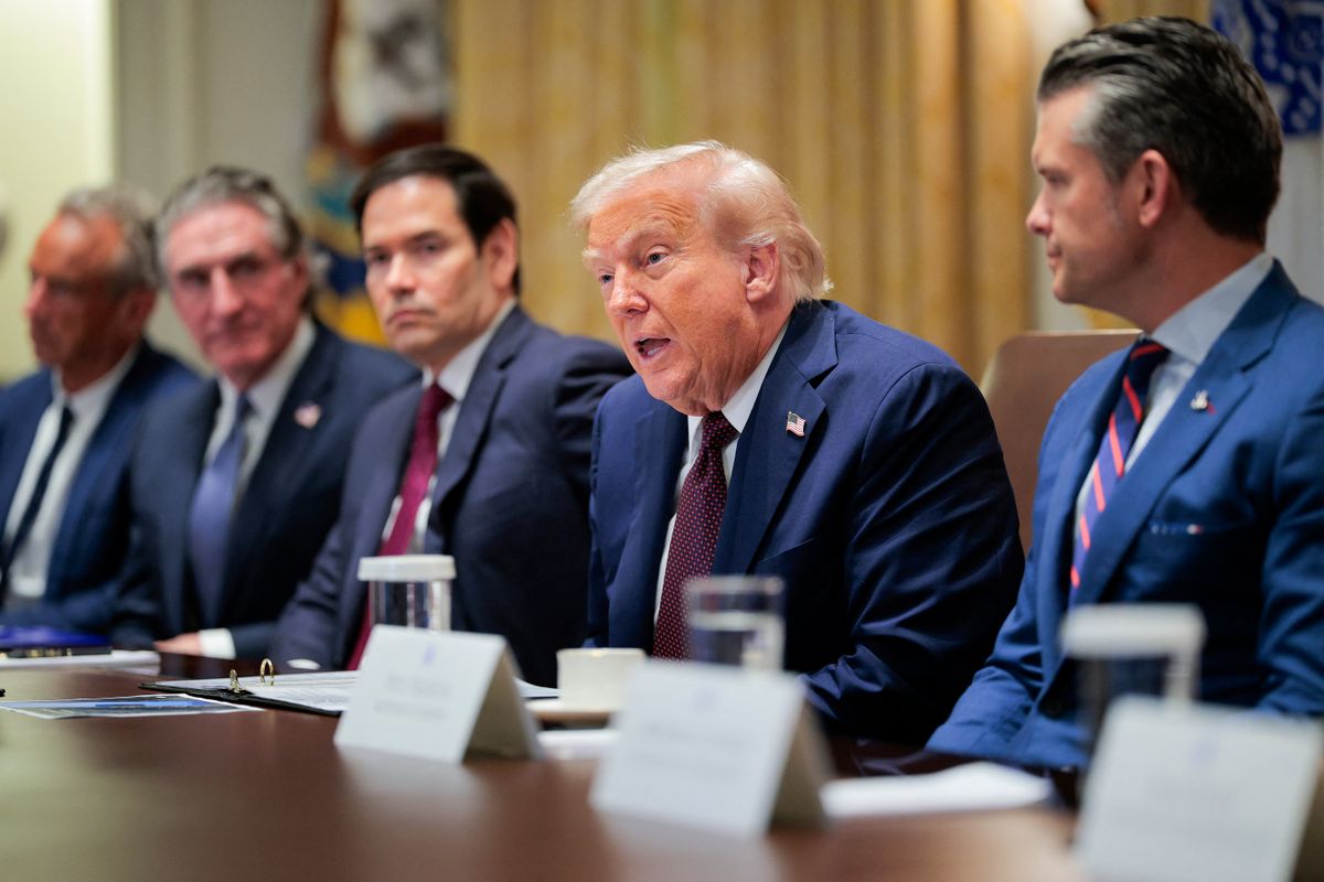 Trump szerint ha kell Ukrajnát is szankcionálja