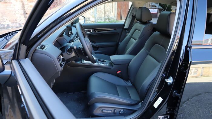 Honda Civic e:HEV - Honda ZR-V e:HEV összehasonlítás