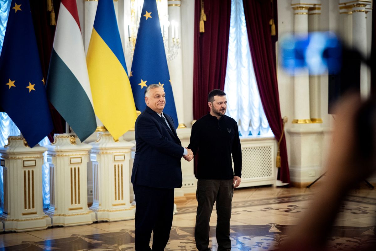 Orbán Viktor békemissziója első állomásán Kijevbe utazott, ahol Volodimir Zelenszkijjel tárgyalt