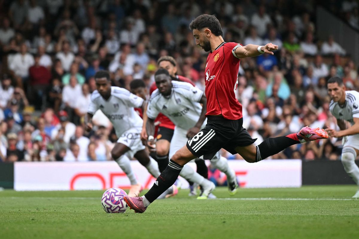 Hiába kapott tizenegyest a Manchester United, Bruno Fernandes kihagyta a büntetőt.