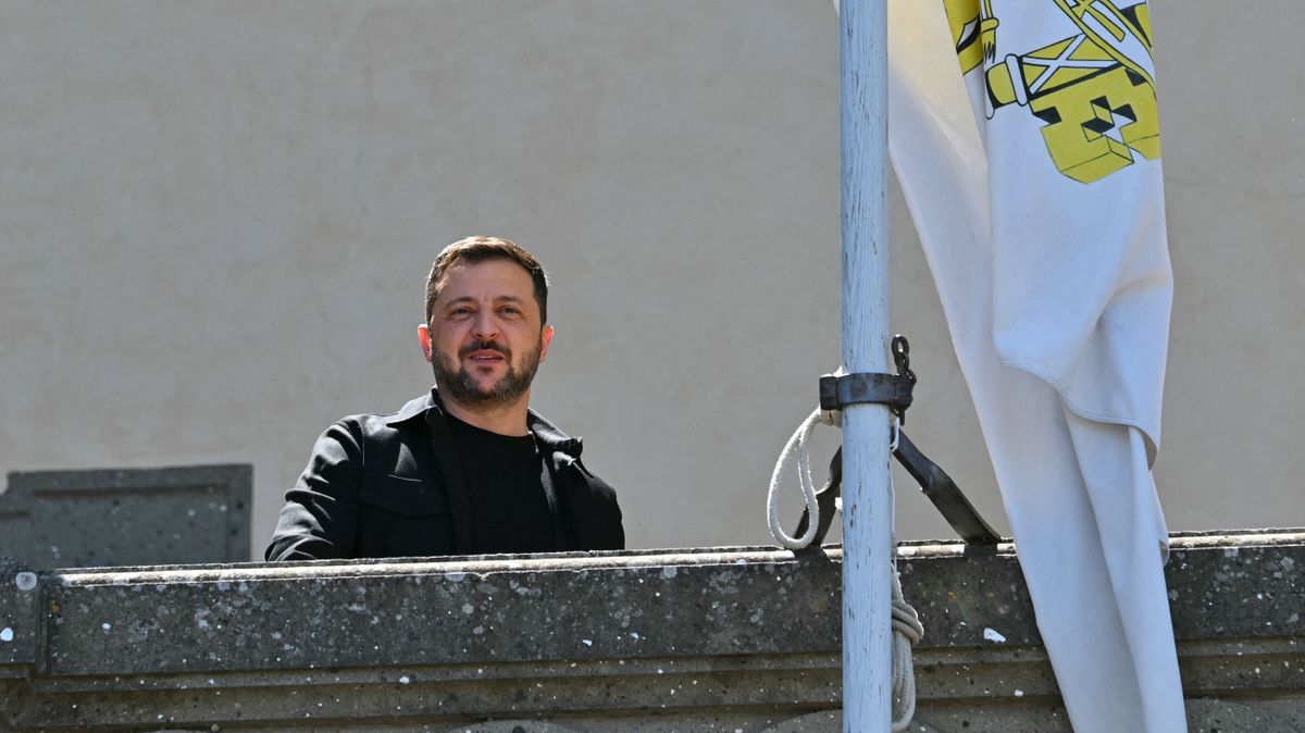Volodimir Zelenszkij ukrán elnök (Fotó: ANDREAS SOLARO / AFP)