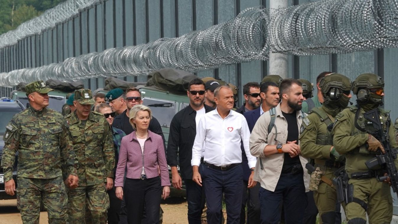  Donald Tusk lengyel miniszterelnök és Ursula von der Leyen, az Európai Bizottság elnöke (Fotó: AFP)