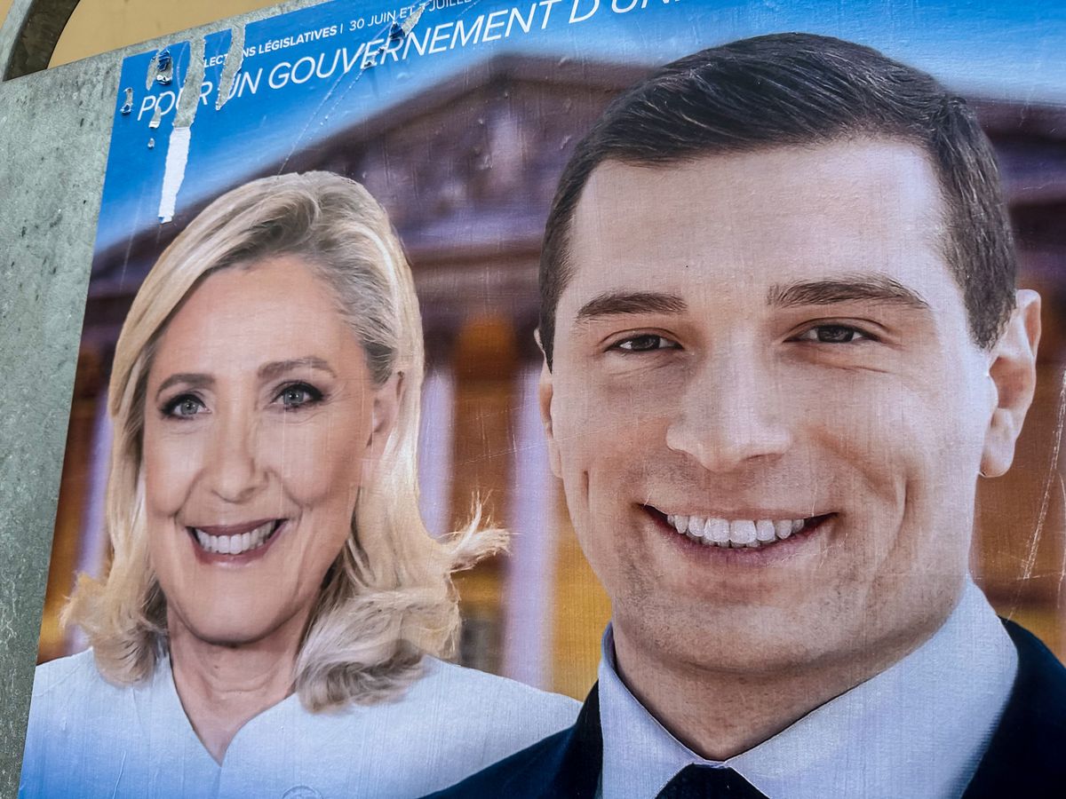 CORSE-DU-SUD (2A) AJACCIO. PANNEAUX ELECTORAUX AVANT LE 1ER TOUR DES ELECTIONS LEGISLATIVES DU 30 JUIN 2024. JORDAN BARDELLA, TOUT JUSTE ELU DEPUTE EUROPEEN ET PRESIDENT DU RASSEMBLEMENT NATIONAL DEPUIS 2021 , EST LE CANDIDAT OFFICIEL DU RASSEMBLEMENT NATIONAL. IL EST SOUTENU PAR MARINE LE PEN, LA PRESIDENTE DU GROUPE RASSEMBLEMENT NATIONAL A L'ASSEMBLEE NATIONALE, ET FIGURE EMBLEMATIQUE PARTI (Photo by Stephane FRANCES / Only France via AFP)