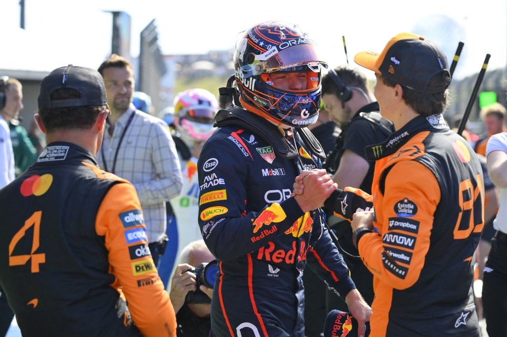 A Forma–1-ben négyszeres világbajnok Max Verstappen a hazai, Holland Nagydíjon is a két McLaren, Oscar Piastri és Lando Norris mögött rajtolhatott