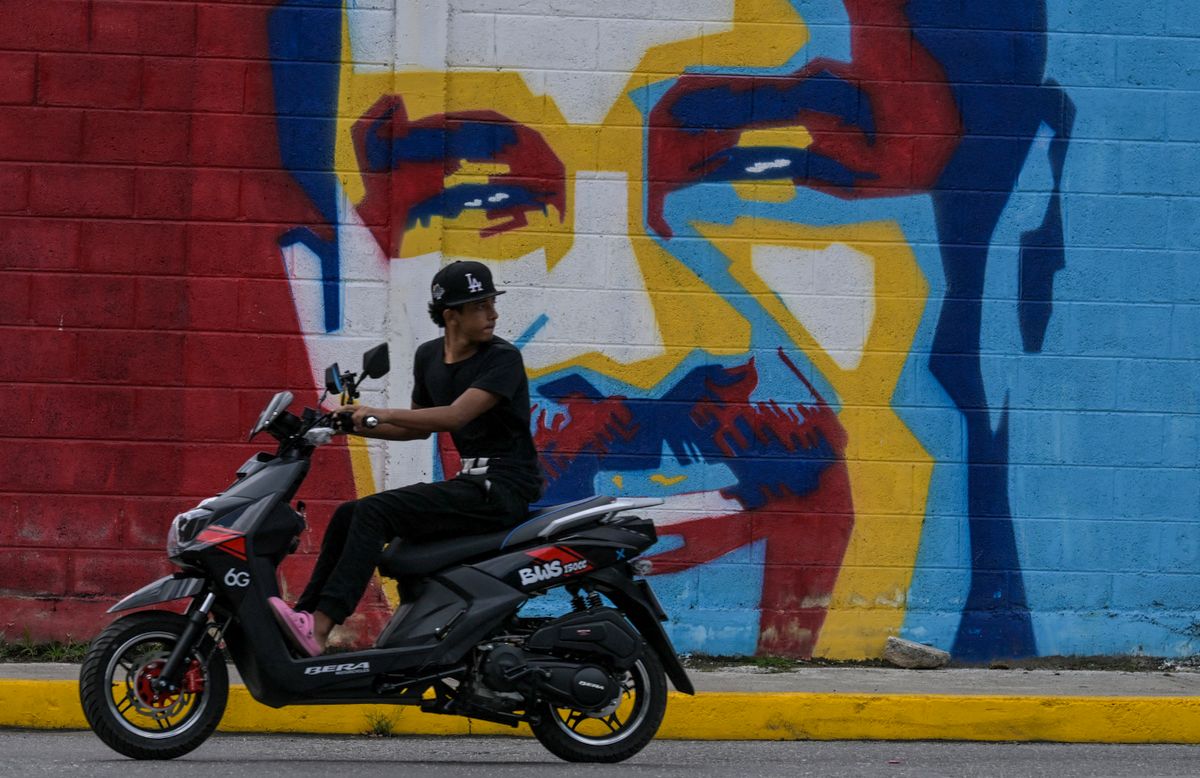 A venezuelai vezetés szerint baloldali NGO-k európai és amerikai támogatással próbálják aláásni az ország egységét és biztonságát.