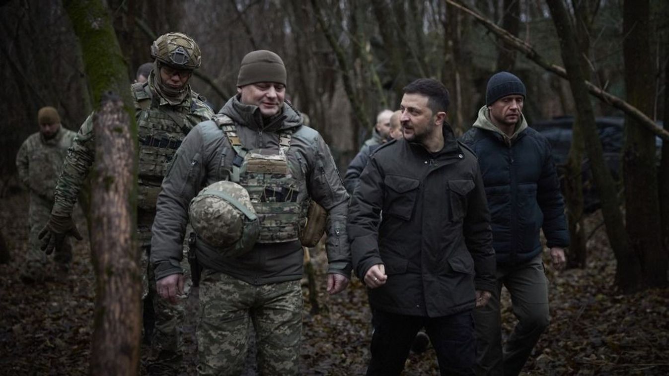 Az ukrán elnök katonai vezetőkkel és hivatalnokokkal folytatott egyeztetései után több területen is reformokat sürgetett