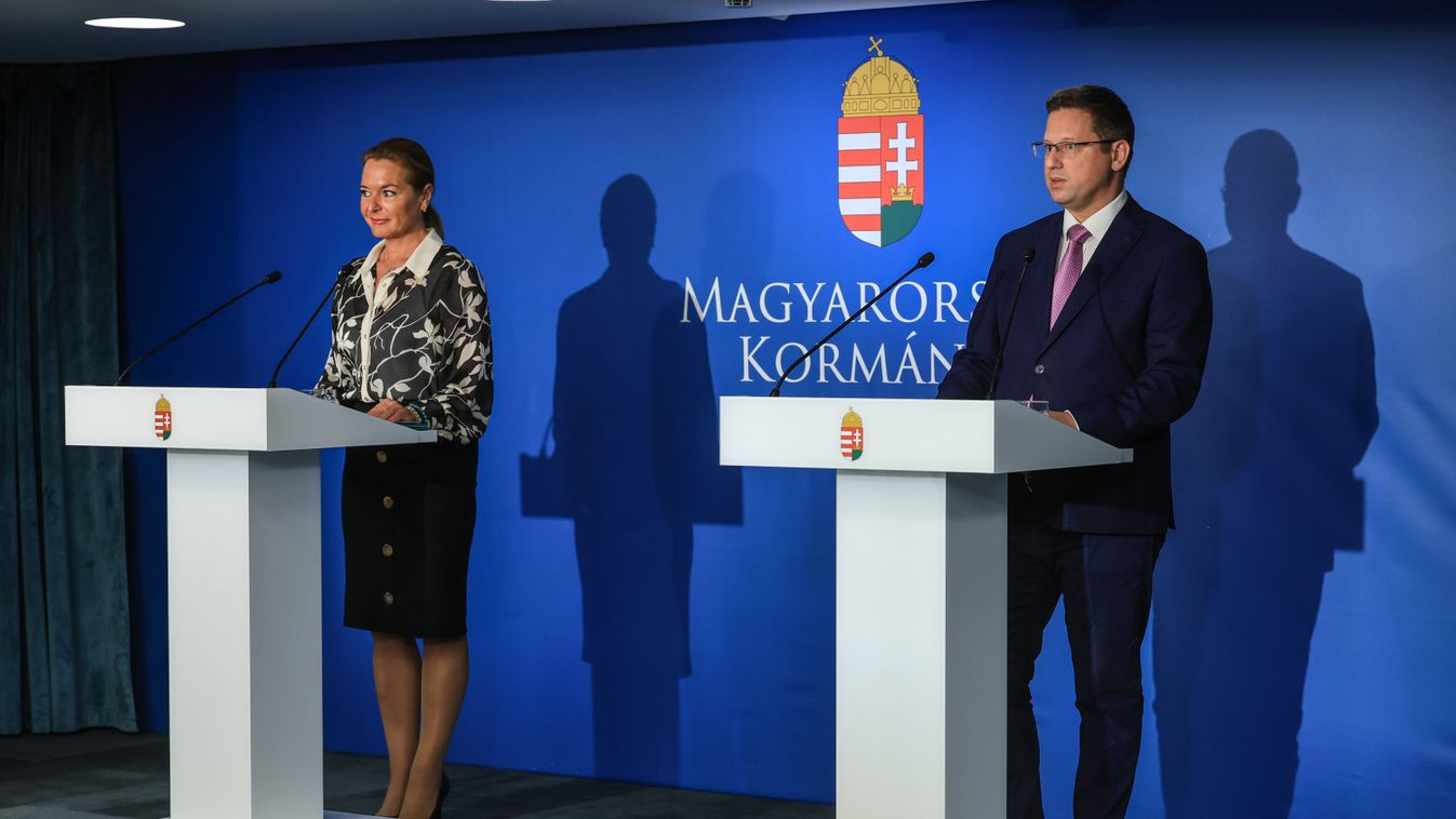 Kormányinfó Gulyás Gergely