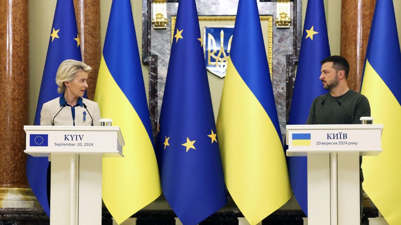 Ursula von der Leyen, az Európai Bizottság elnöke és Volodimir Zelenszkij ukrán elnök (Fotó: AFP)