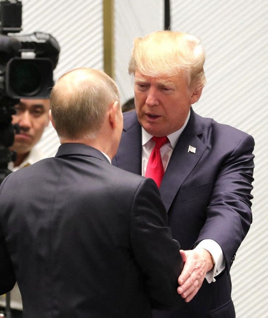 Vlagyimir Putyin orosz elnök és Donald Trump amerikai elnök (Fotó: AFP)