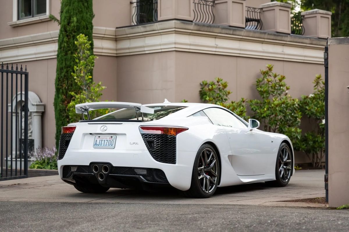 Lexus LFA