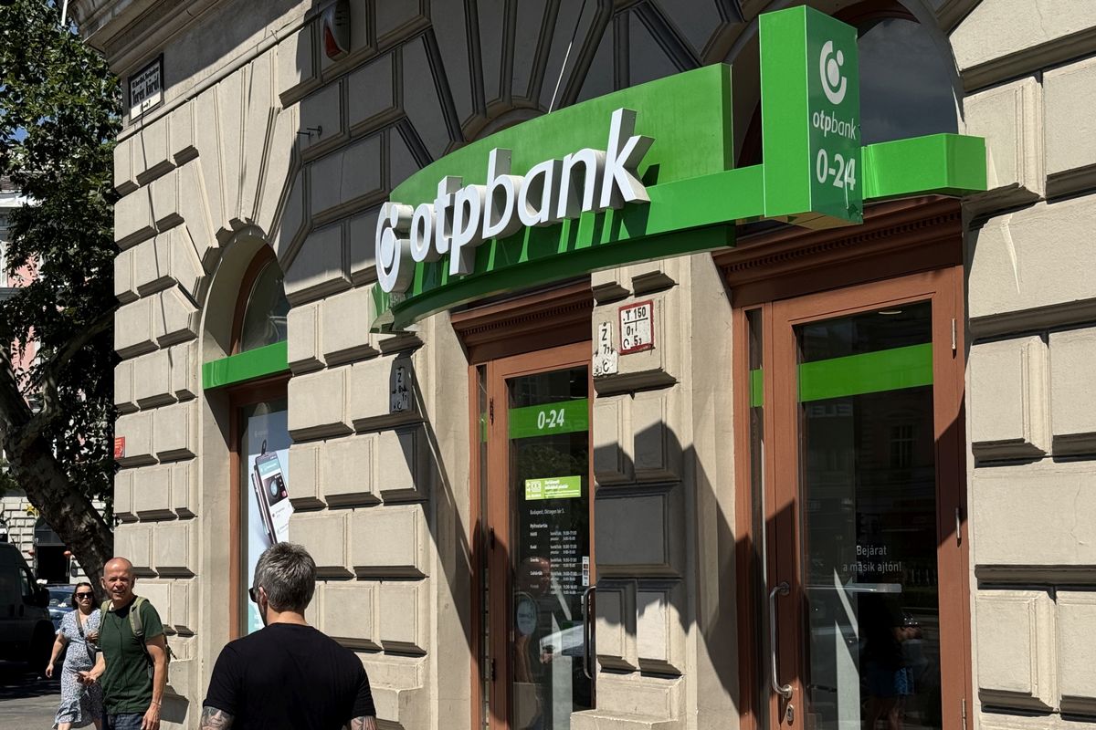 20250805 Budapest
OTP bankfiók
Fotó: Kallus György LUS
MW