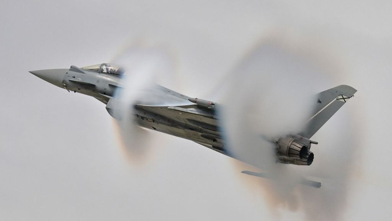 Eurofighter típusú vadászbombázó