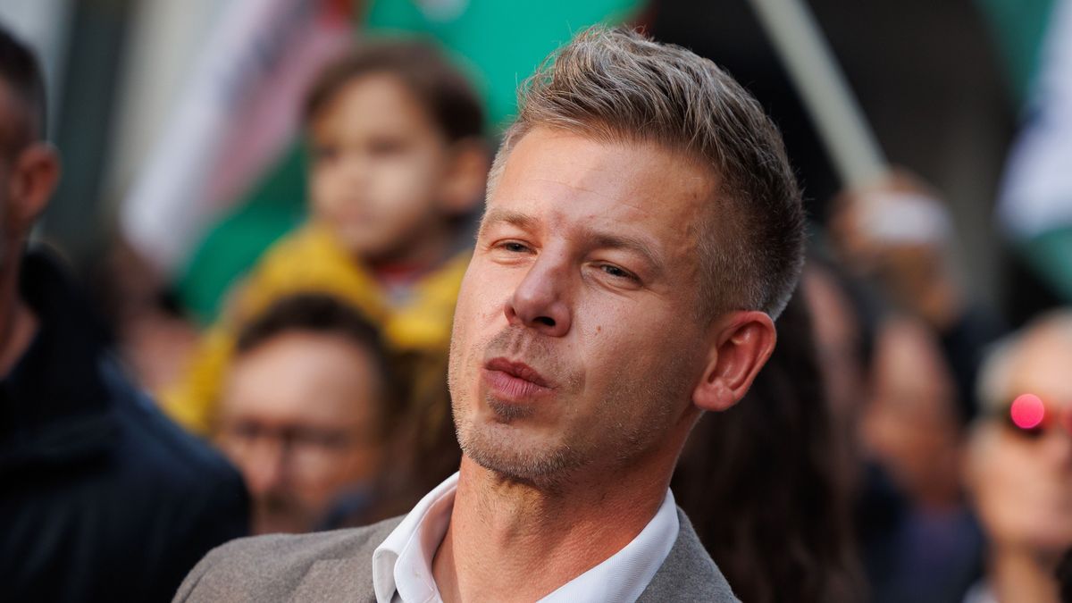 Ilyen ember a Magyar Péter mögött álló  celeb-milliárdos üzletember