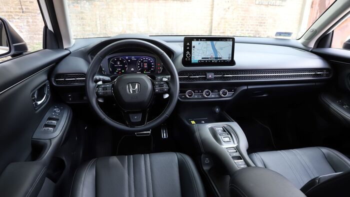 Honda Civic e:HEV - Honda ZR-V e:HEV összehasonlítás