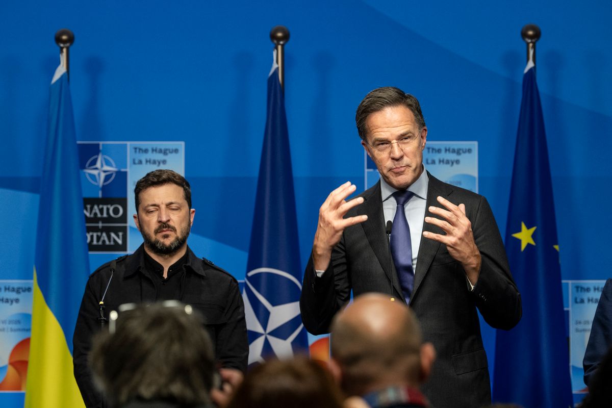 Mark Rutte NATO-főtitkárral tárgyalt Zelenszkij, aki szerint működik a NSATU, és egyre több ország csatlakozik a fegyverkezési programhoz.