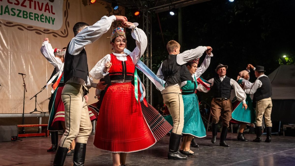 Zene, tánc, hagyomány:Jászberényben vár a Csángó fesztivál