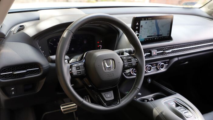 Honda Civic e:HEV - Honda ZR-V e:HEV összehasonlítás