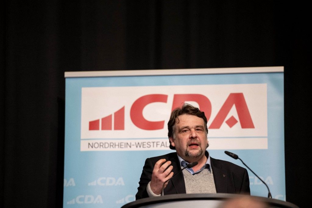 13 January 2025, North Rhine-Westphalia, Bochum: Dennis Radtke, State Chairman of the CDA North Rhine-Westphalia, speaks at the Works Council Conference of the Christian Democratic Workers' Association (CDA) Germany. Photo: Fabian Strauch/dpa (Photo by Fabian Strauch / dpa Picture-Alliance via AFP)