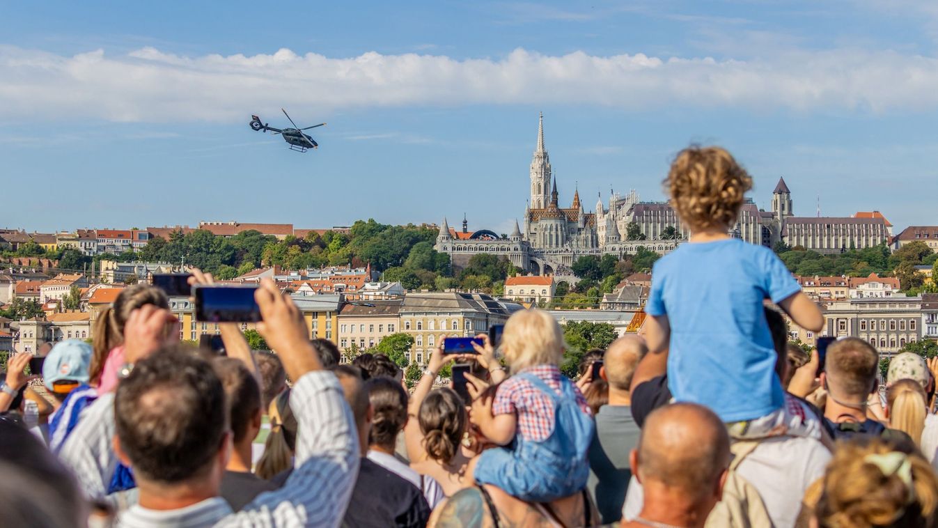 Légi parádé Augusztus 20. 

Csudai Sándor
