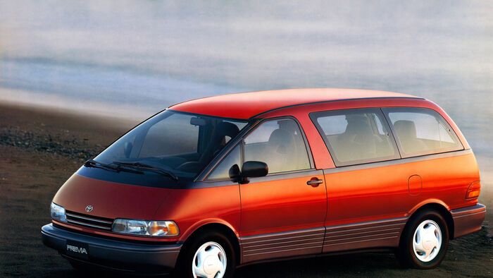 Toyota Previa története