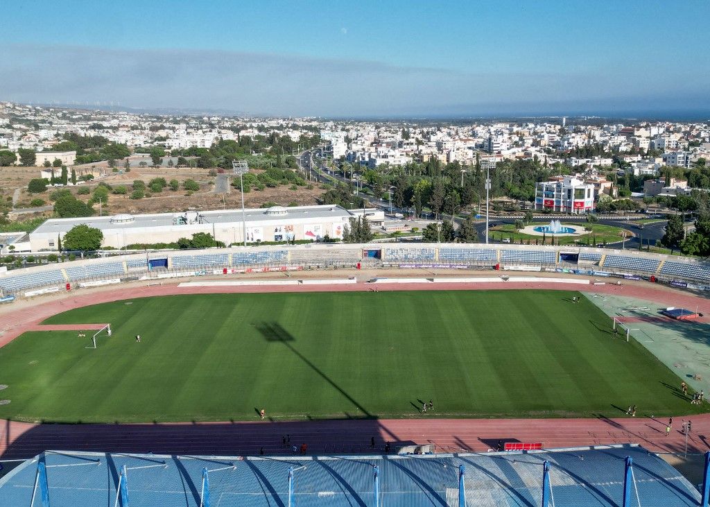 A ciprusi Pafosz FC stadionja helyett Limasszol ad otthont a Crvena zvezda elleni BL-visszavágónak