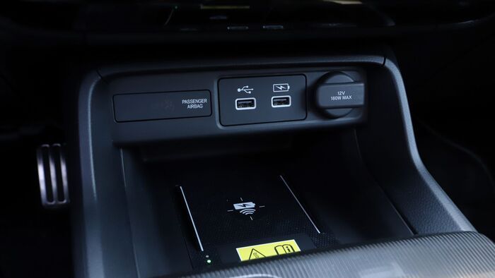 Honda Civic e:HEV - Honda ZR-V e:HEV összehasonlítás