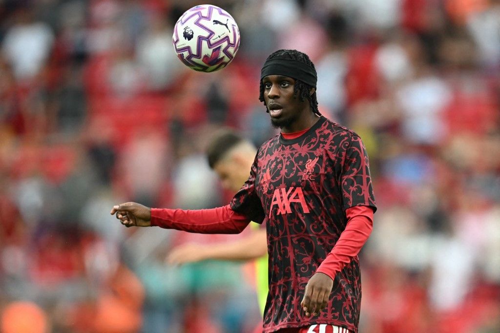 Jeremie Frimpong sérülése miatt Arne Slot akár jobbhátvédként számíthat Szoboszlai Dominikre a Newcastle-Liverpool Premier League-meccsen